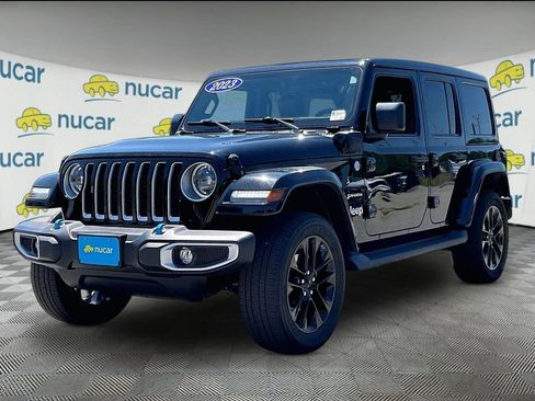 Used 2023 Jeep Wrangler Unlimited Sahara w/ Cold Weather Group AWD/4WD image 3