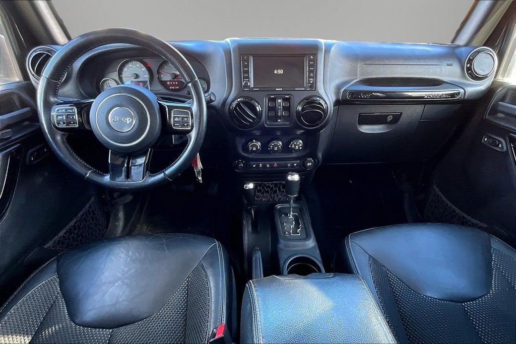 Used 2016 Jeep Wrangler Unlimited Sahara AWD/4WD image 7