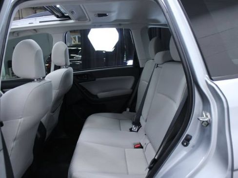 Used 2018 Subaru Forester 2.5i Premium w/ All-Weather Package AWD/4WD image 22