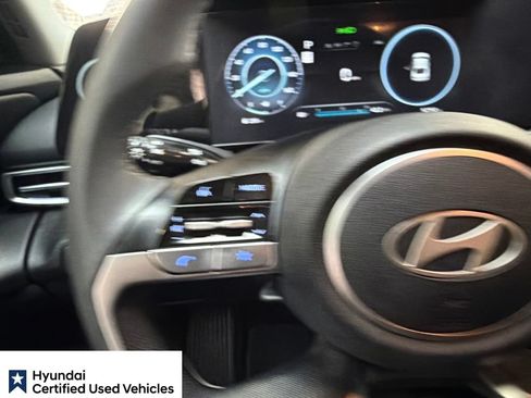 Used 2024 Hyundai Elantra SEL w/ Convenience Package FWD image 21
