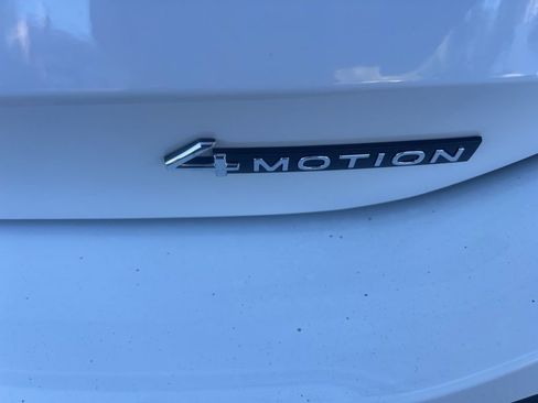 New 2026 Volkswagen Tiguan SE image 8