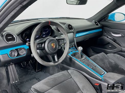 Used 2020 Porsche 718 Cayman GT4 image 10