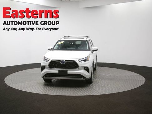 Used 2024 Toyota Highlander Platinum AWD/4WD image 59