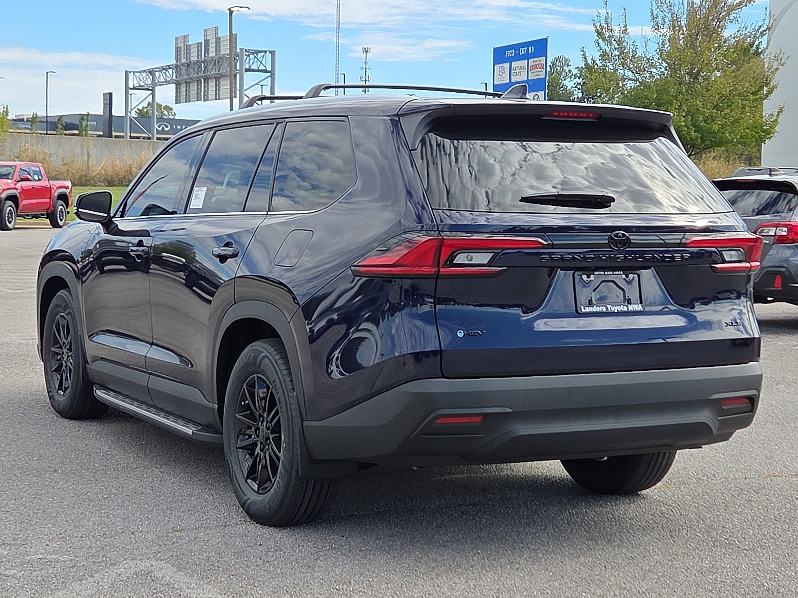 New 2026 Toyota Grand Highlander XLE FWD image 3