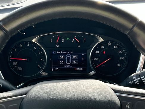 Used 2019 Chevrolet Equinox LT image 10