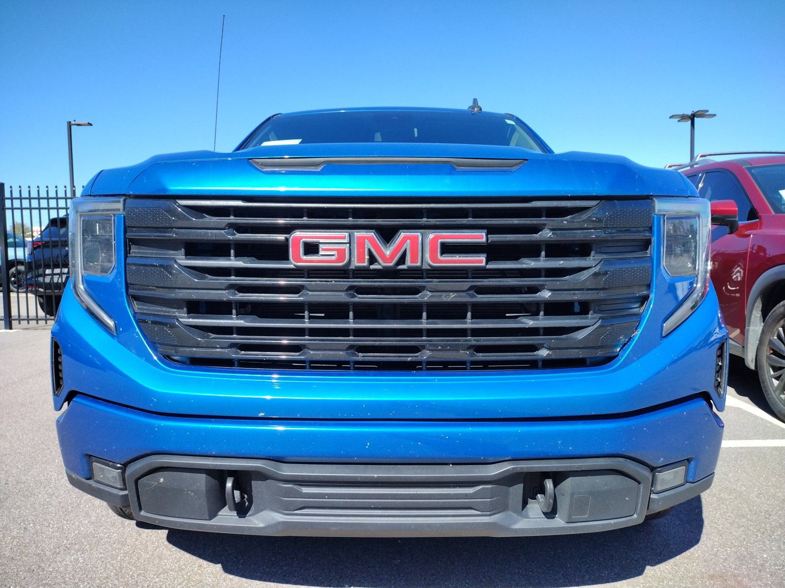 Used 2024 GMC Sierra 1500 Elevation AWD/4WD image 2