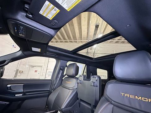 New 2026 Ford Expedition Tremor image 28