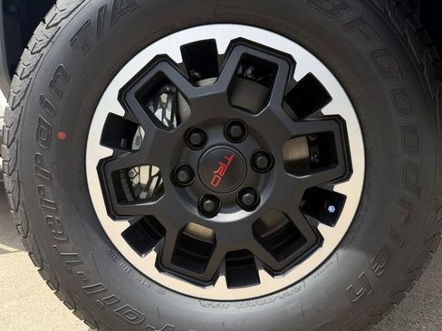 New 2026 Toyota Tacoma TRD Off-Road AWD/4WD image 11