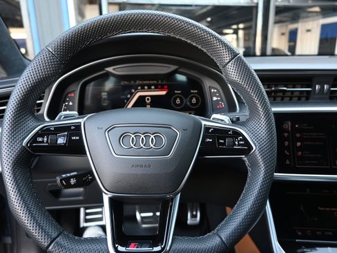 Used 2024 Audi RS 7 Performance image 33