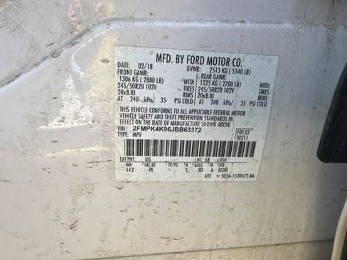 Used 2018 Ford Edge Titanium w/ Equipment Group 302A AWD/4WD image 13