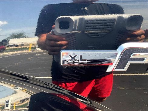 Used 2013 Ford F150 XL w/ Mid Equipment Group RWD image 8
