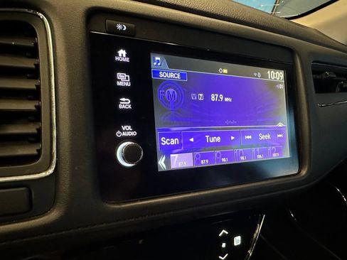 Used 2019 Honda HR-V EX-L image 12