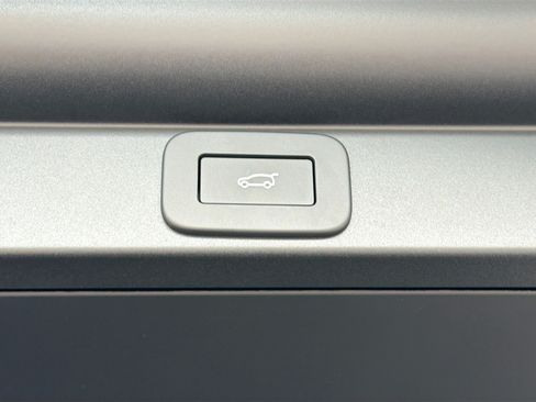 New 2026 Land Rover Range Rover SE AWD/4WD image 14