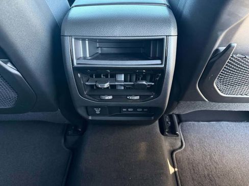 New 2026 Jeep Grand Cherokee Altitude image 22