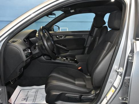 Used 2023 Honda Civic Sport image 6