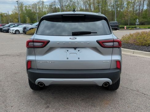 Used 2023 Ford Escape Platinum w/ Premium Technology Package AWD/4WD image 7