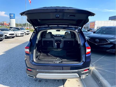 Used 2023 Honda Pilot Touring image 9