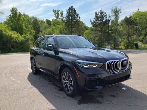 Certified 2023 BMW X5 xDrive40i w/ M Sport Package AWD/4WD image 4