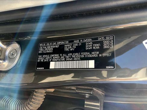 Used 2022 Volvo XC60 B5 Momentum w/ Protection Package Premier image 37