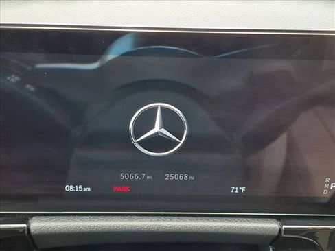 Used 2025 Mercedes-Benz GLA 250 4MATIC image 11