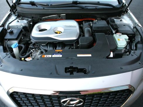 Used 2016 Hyundai Sonata SE FWD image 8