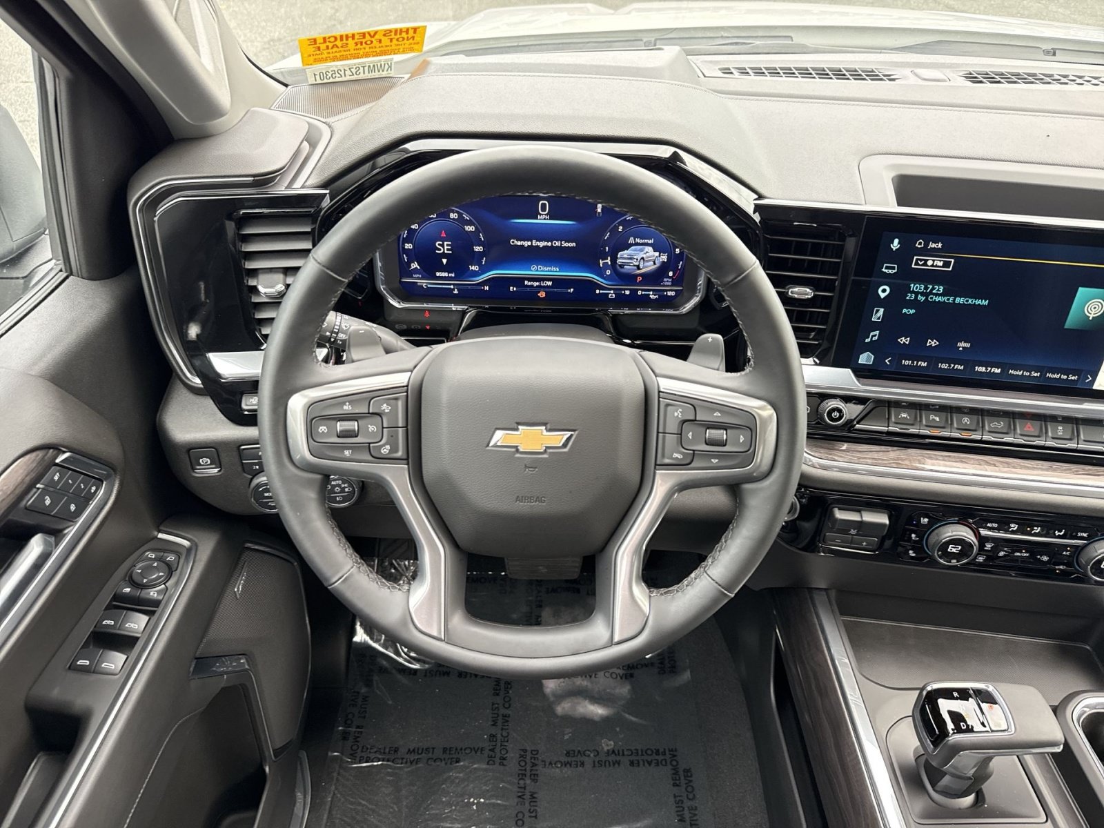 Used 2025 Chevrolet Silverado 1500 LTZ w/ LTZ Premium Package AWD/4WD image 17