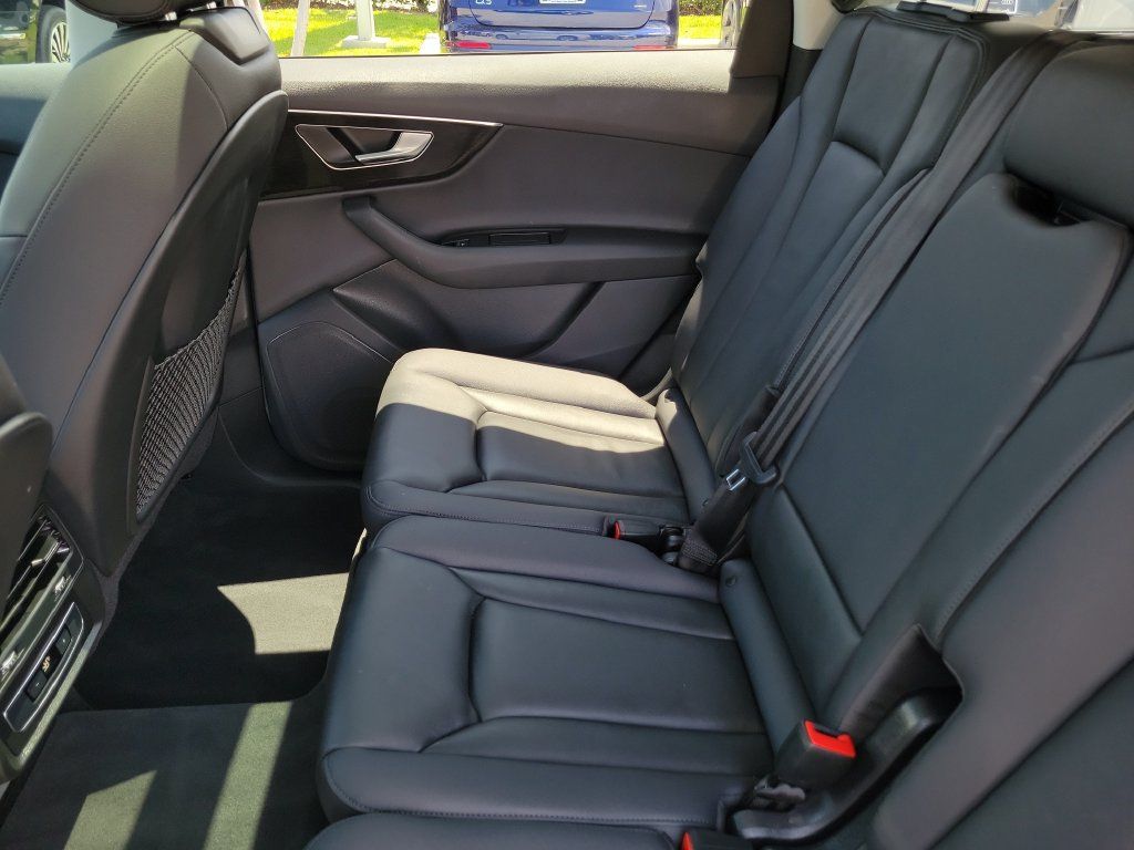 Certified 2023 Audi Q7 3.0T Premium w/ Convenience Package AWD/4WD image 26