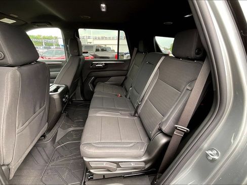 Used 2026 Chevrolet Tahoe LS AWD/4WD image 7