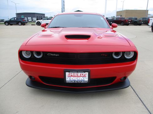 Used 2021 Dodge Challenger R/T Scat Pack RWD image 10