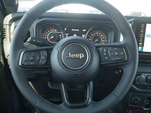 New 2026 Jeep Gladiator Mojave AWD/4WD image 38