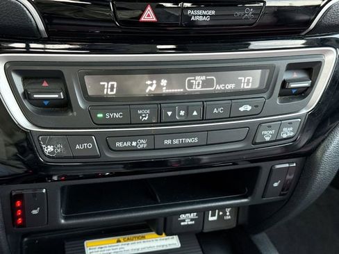 Used 2022 Honda Ridgeline Black Edition image 18