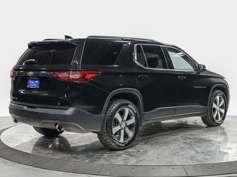 Used 2020 Chevrolet Traverse LT w/ LT Premium Package image 7