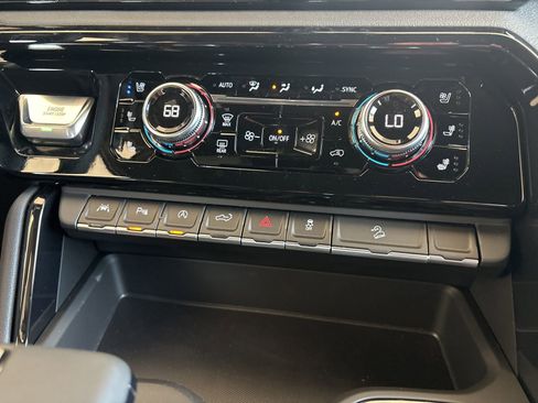 New 2026 GMC Sierra 1500 AT4 w/ AT4 Premium Package image 13