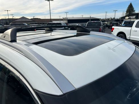 Used 2021 Nissan Rogue Platinum image 29