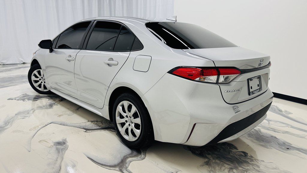 Used 2021 Toyota Corolla LE FWD image 6