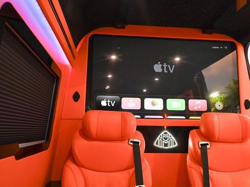 Used 2023 Mercedes-Benz Sprinter 3500 image 35