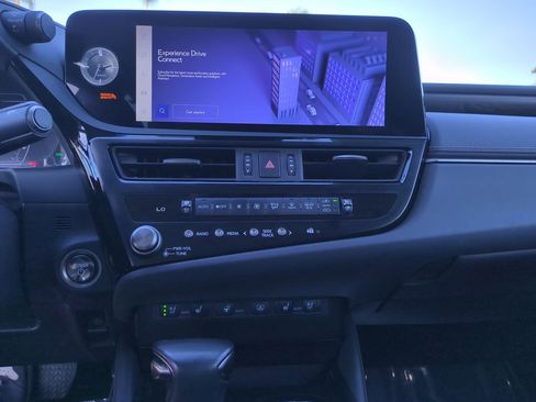 Certified 2023 Lexus ES 300h Ultra Luxury image 25