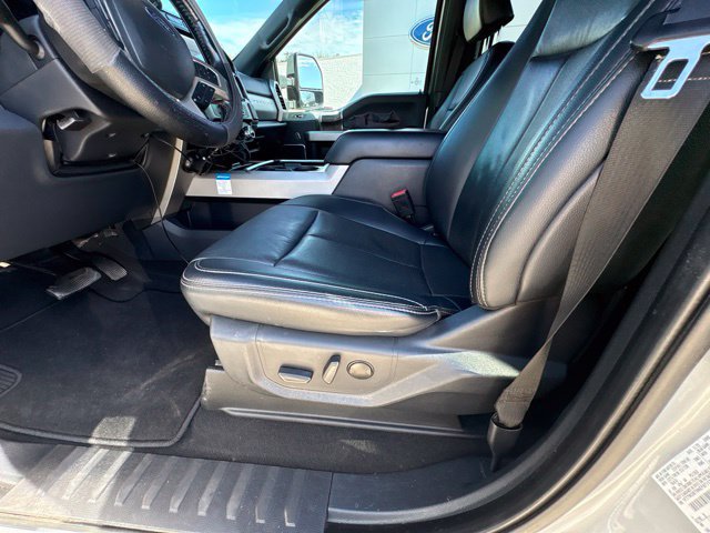 Used 2022 Ford F250 Lariat w/ Lariat Value Package AWD/4WD image 39