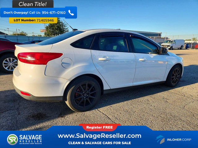 Used 2017 Ford Focus SE FWD image 4