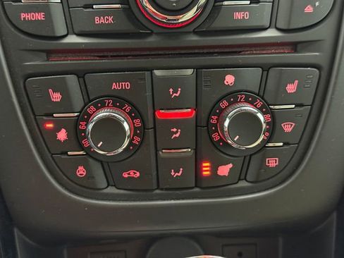Used 2017 Buick Cascada Premium FWD image 21