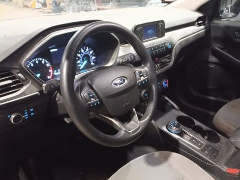 Used 2020 Ford Escape S image 5