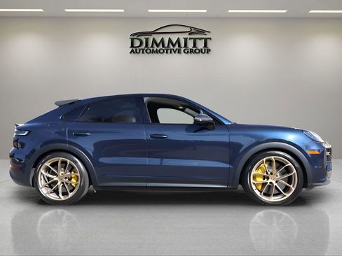 Used 2024 Porsche Cayenne Turbo GT AWD/4WD image 6
