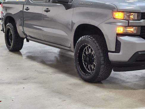 Used 2022 Chevrolet Silverado 1500 Custom w/ Safety Confidence Package image 16