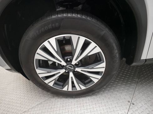 Used 2023 Nissan Rogue SV AWD/4WD image 26