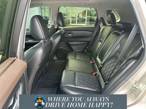 Used 2023 Nissan Rogue Platinum w/ Platinum Premium Package image 24