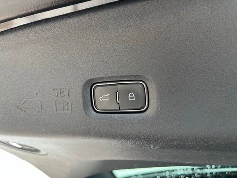 Used 2025 Ford Expedition Active AWD/4WD image 25