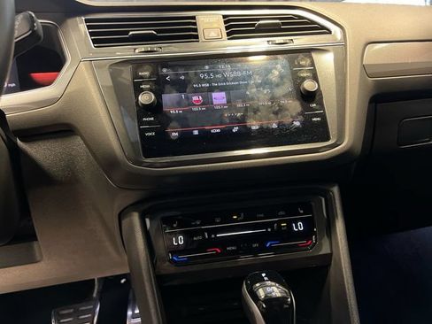 Certified 2023 Volkswagen Tiguan SE R-Line FWD image 24