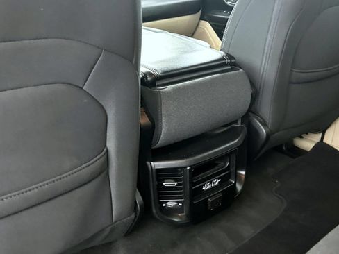 Used 2020 RAM 1500 Big Horn AWD/4WD image 21