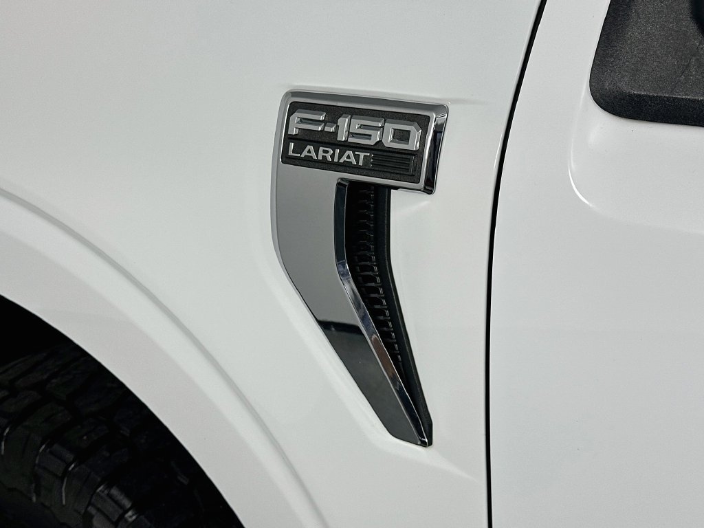 Used 2022 Ford F150 Lariat w/ FX4 Off-Road Package AWD/4WD image 28