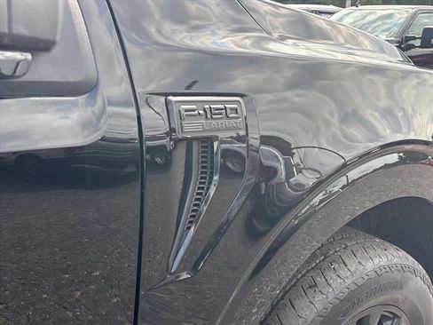 Used 2024 Ford F150 Lariat w/ Equipment Group 502A High AWD/4WD image 11